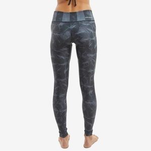 NWT Pelagic Leggings
